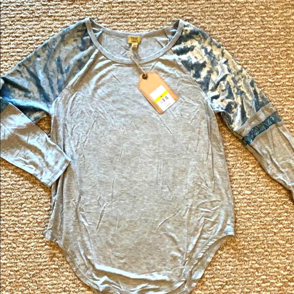NWT Grey 3/4 length sleeve, baseball tee.